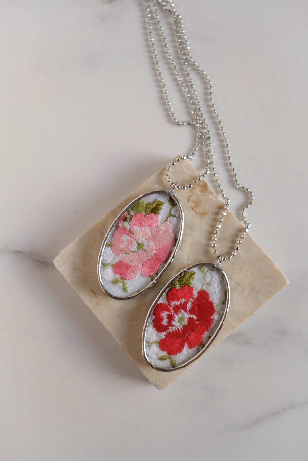 collana ricami 11