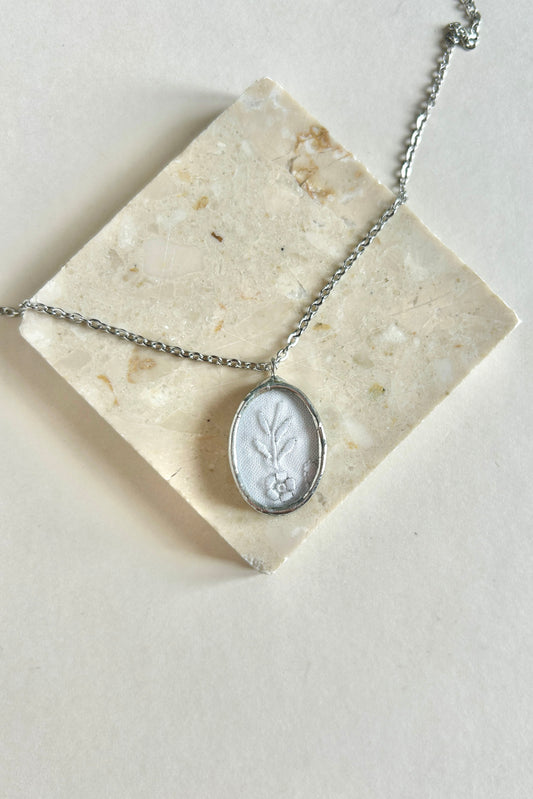 collana ricami 16