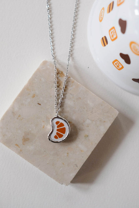 Collana 297 - cornetto o spicchio di sole?