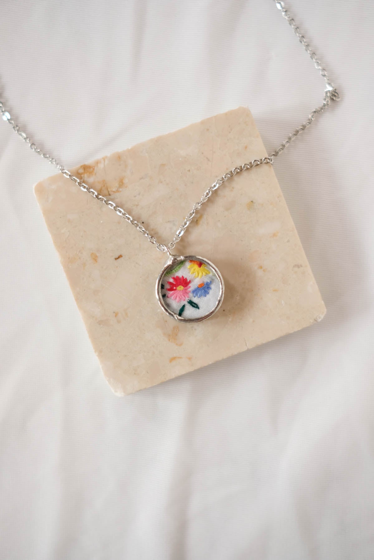 collana ricami 31