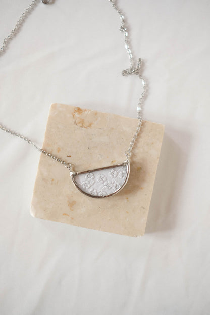 collana ricami 36