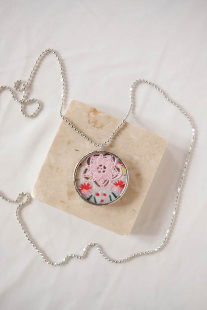 collana ricami 40