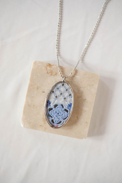 collana ricami 41