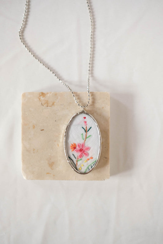 collana ricami 43