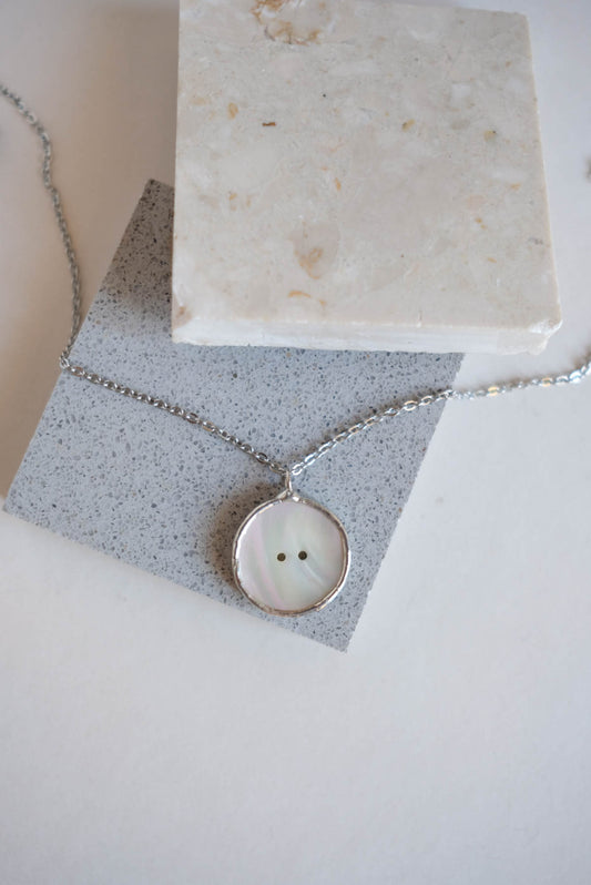 Collana bottone due fori