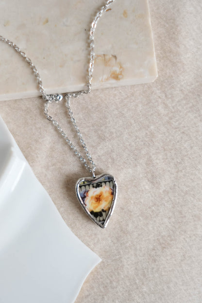 Collana cuorino rosa gialla